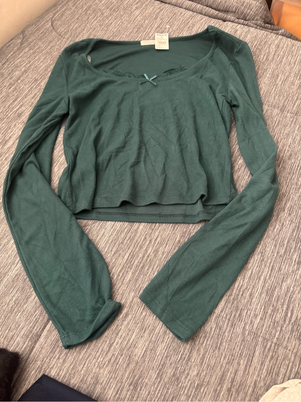 Women's Dark Green Long Sleeve Scoop Neck Top